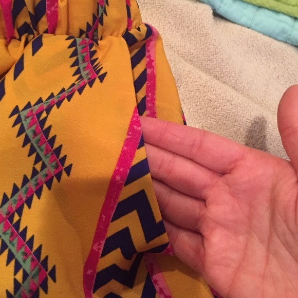 Aztec pattern high waist shorts - Picture 2 of 4