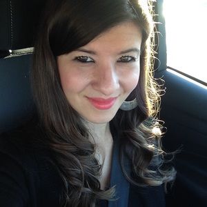 Meet your Posher, Leandra