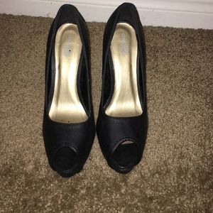 Black heels