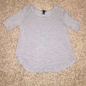 Short sleeve grey scoop neck tee
