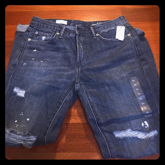 NWT - Gap ripped jeans