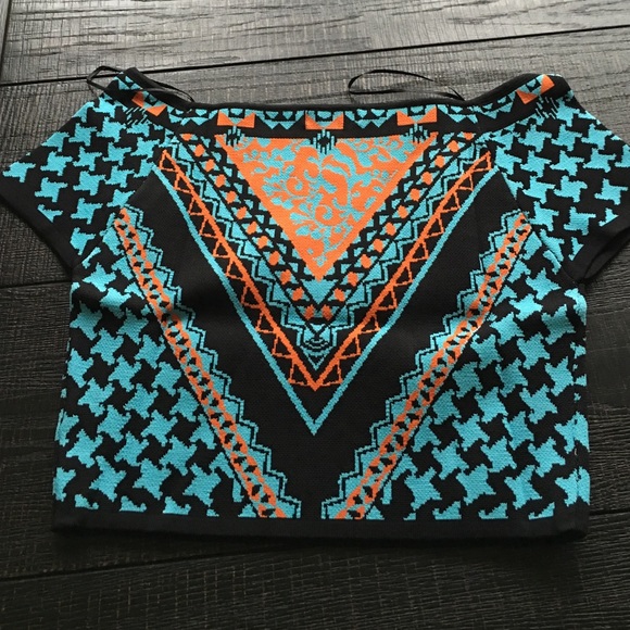 Off the shoulder knit Aztec crop top