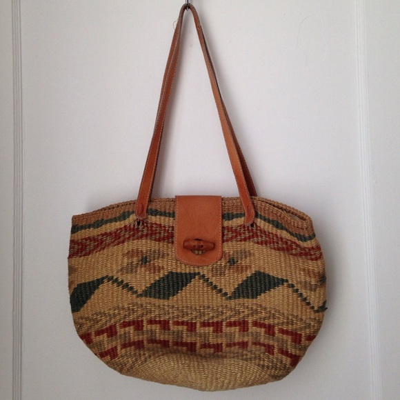 Dreamweaver True Vintage Woven Shoulder Bag