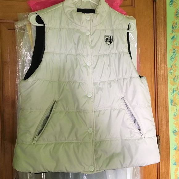 White puffer vest