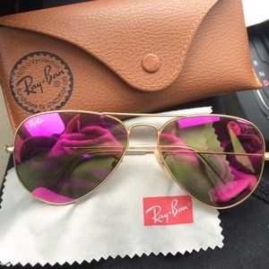 Pink reflective ray ban aviators
