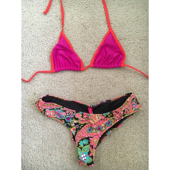 Victoria's Secret cheeky scrunch bikini bottom