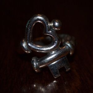 James Avery "Key To My Heart" Ring