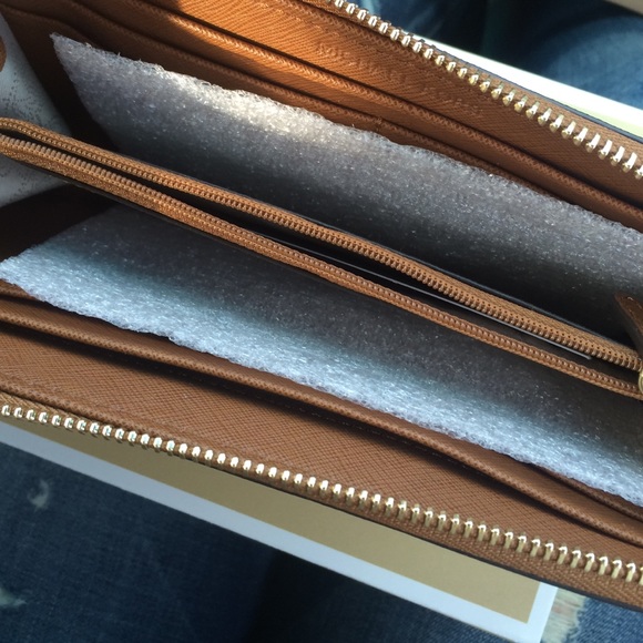 SOLD - Picture 3 of 3