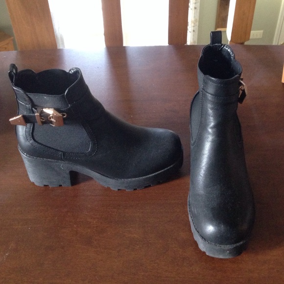 Black Chunky-Soled boots w Gold Hardware