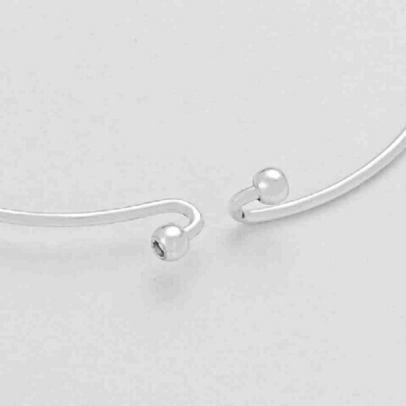 🆕🌟 Starfish Charm Bracelet - Picture 2 of 3