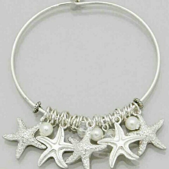 🆕🌟 Starfish Charm Bracelet - Picture 3 of 3