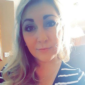 Meet your Posher, Desiree