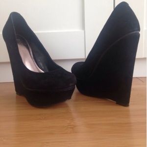 Bakers Black Wedges Size 6.5