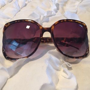 oversized square brown sunglasses