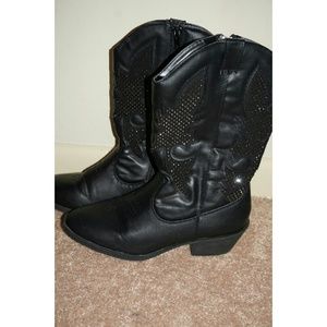 Black, sparkly Cowgirl Style Boots