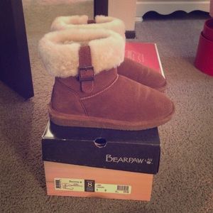 MAKE AN OFFER! bear paw boots!!