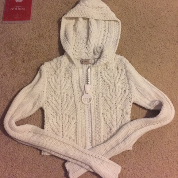 Short sweater jacket
