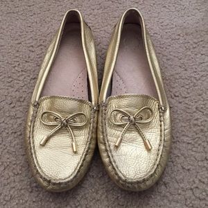 GOLD C WONDER DRIVING MOCS SIZE 8 ✨✨