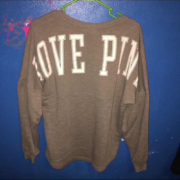 VS Pink Varsity Crew - Picture 2 of 3