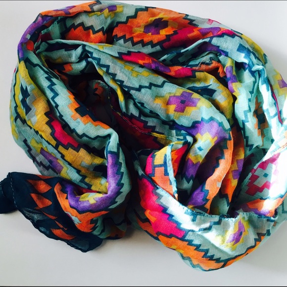🌷◽️Beautiful Unique Polyester Scarf ◽️🌷