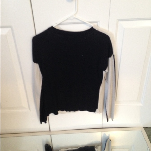 sweater - Picture 2 of 2