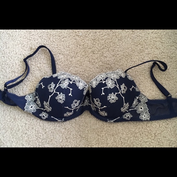 VS bra 34D