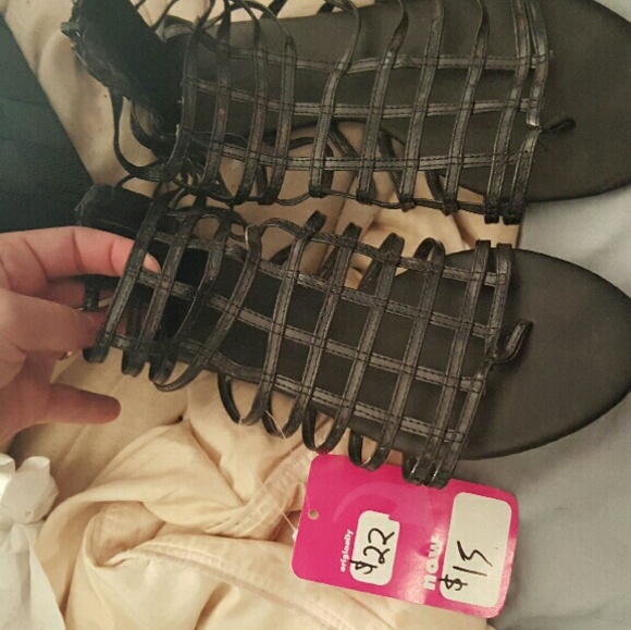 Sandles