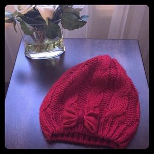 Red Knit Abercrombie hat.