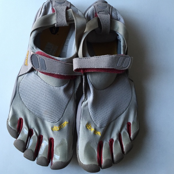 vibram five fingers size 42