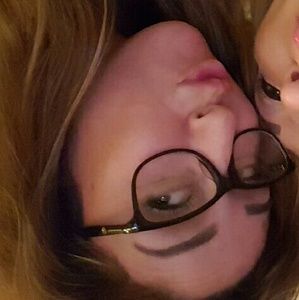 Meet your Posher, Ana