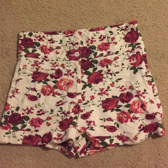 High waisted flower shorts