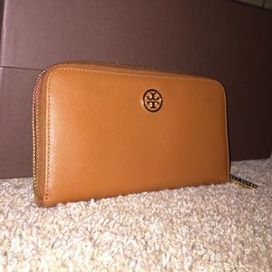 Authentic Tory Burch Wallet