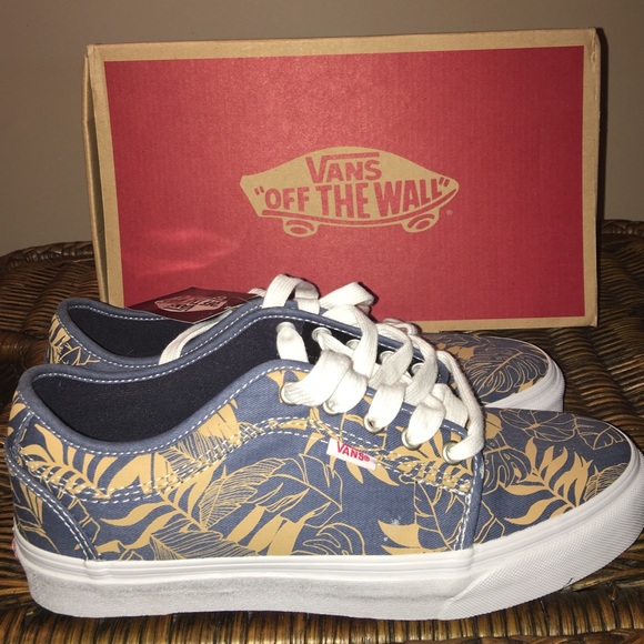 Vans Shoes - Band Chukka Low