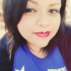 Meet your Posher, Cindy