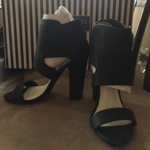 Heels/booties