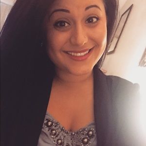Meet your Posher, Vanessa