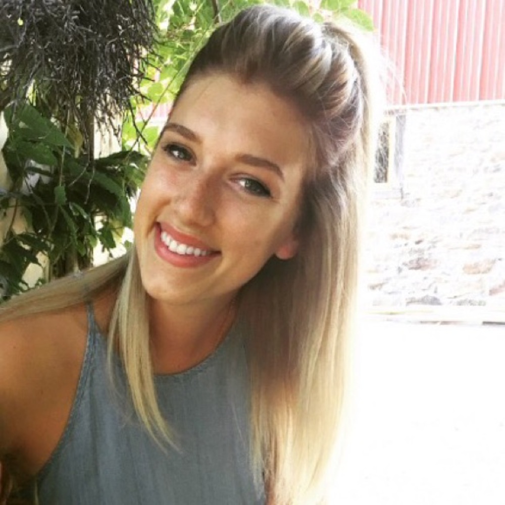 Meet your Posher, Alyssa