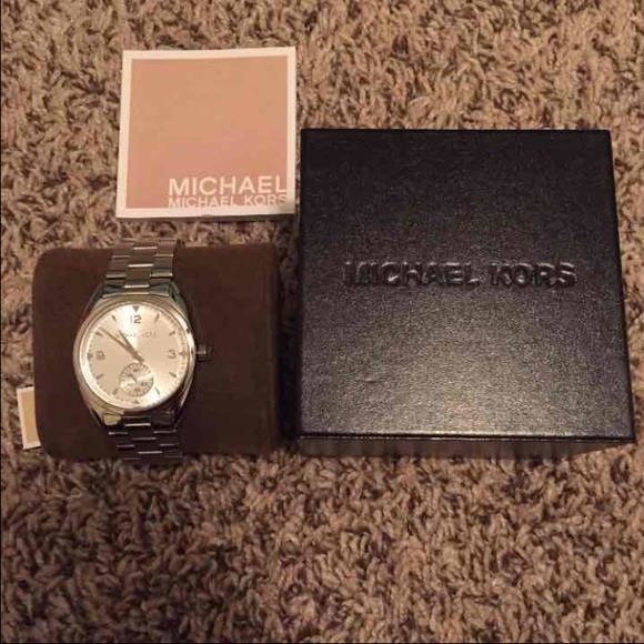 Michael Kors Accessories - 🌹Price reduced🌹Michael Kors silver stainless