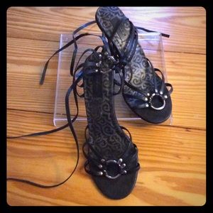 👄 Black Sandals