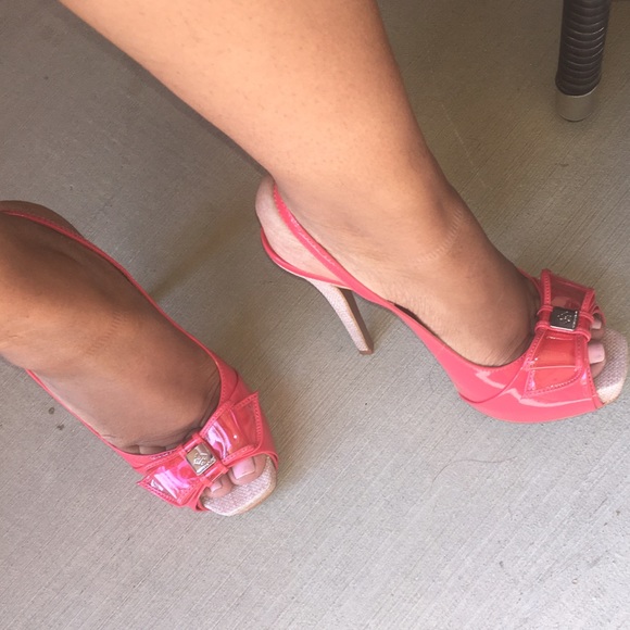 Shoes - Picture 4 of 4