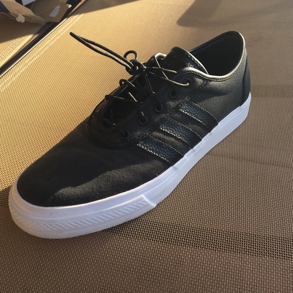 Adidas adiease woven - Picture 1 of 1