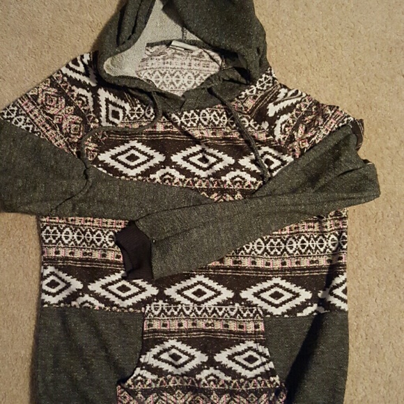 Hooded sweater