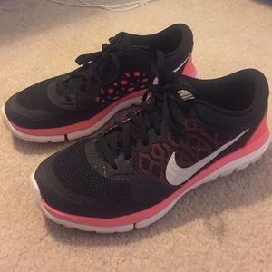 Nike Flex 2015 Runs