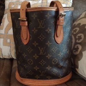 Authentic Louis Vuitton Petite Bucket