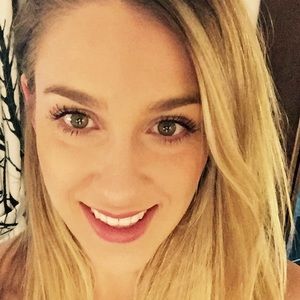 Meet your Posher, Nikki