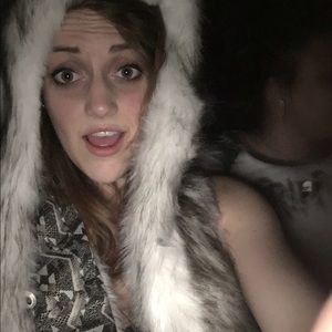 Meet your Posher, Casey