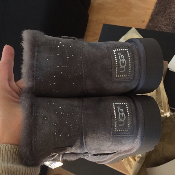 UGG constellation mini Bailey button boots Sz 10 - Picture 3 of 4