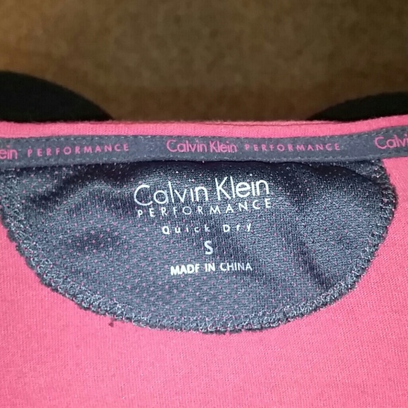 Calvin Klein Quick Dry performance long sleeve - Picture 4 of 4