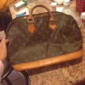 Louis vuitton handbag