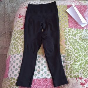 Lululemon pants size 4